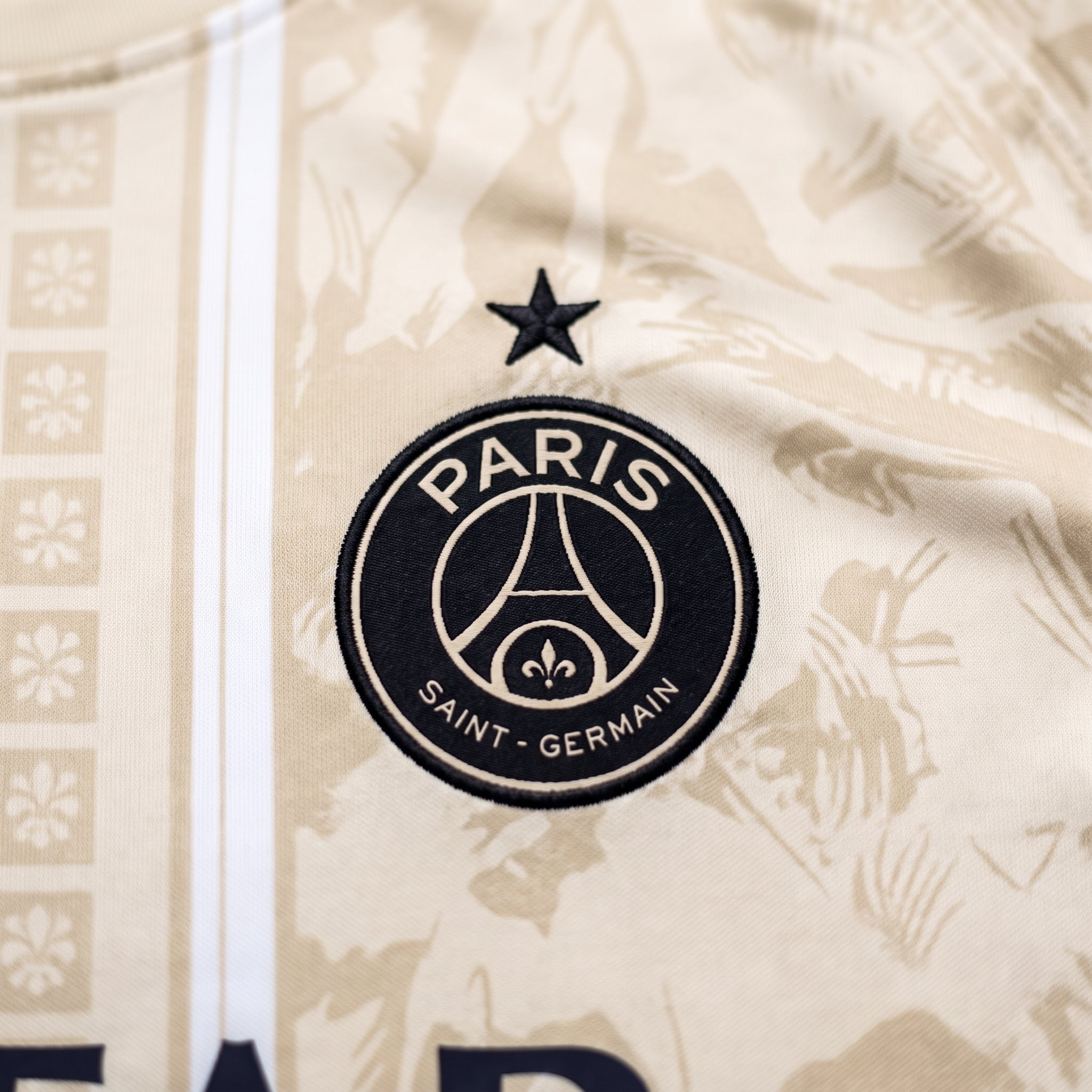 PSG 2026/27 'GOLD DESSERT' SPECIAL EDITION SHIRT