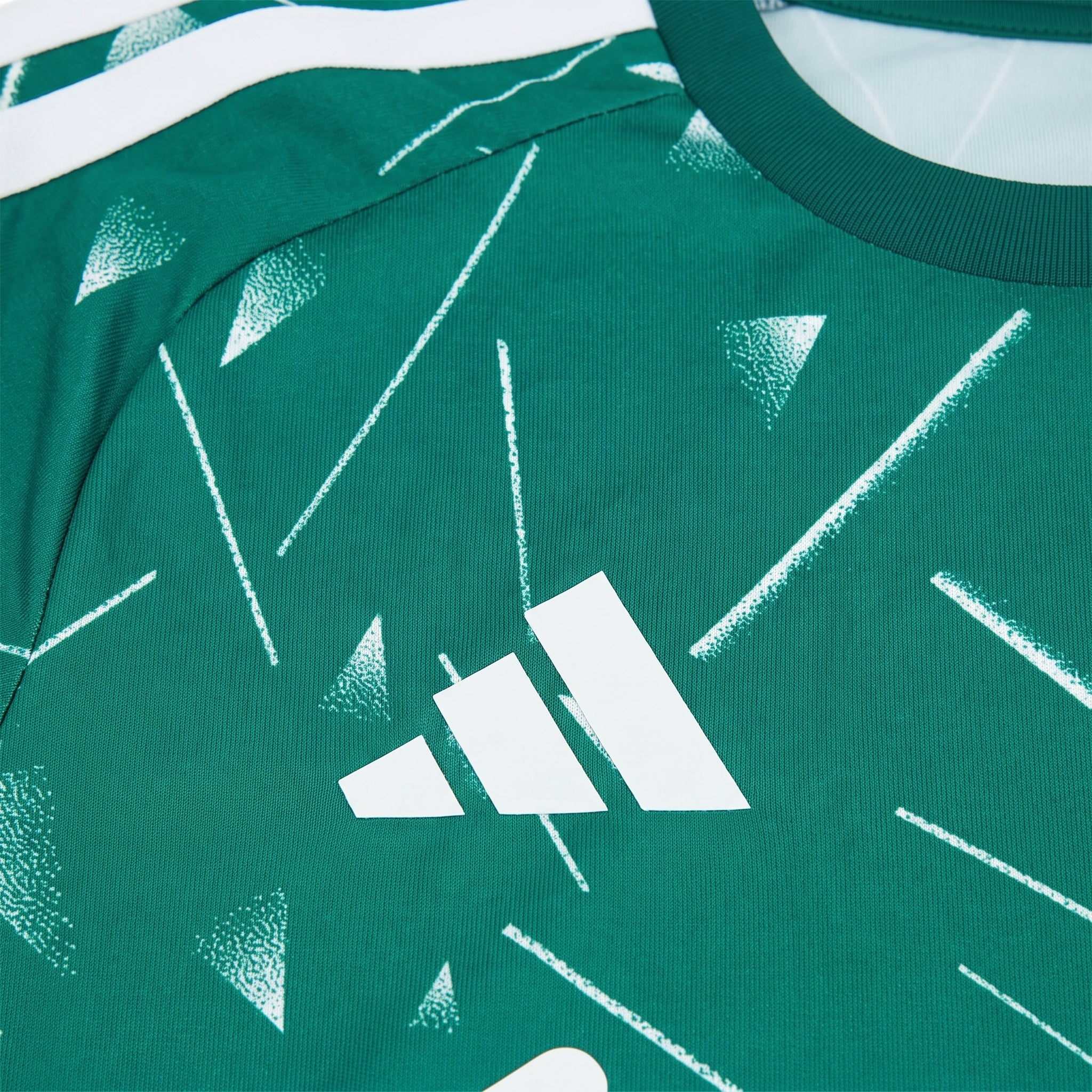 LIVERPOOL 2026/27 GOALKEEPER SHIRT