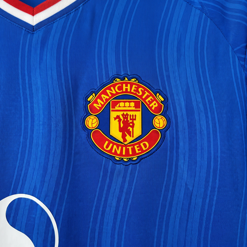 MANCHESTER UNITED 2026/27 AWAY SHIRT