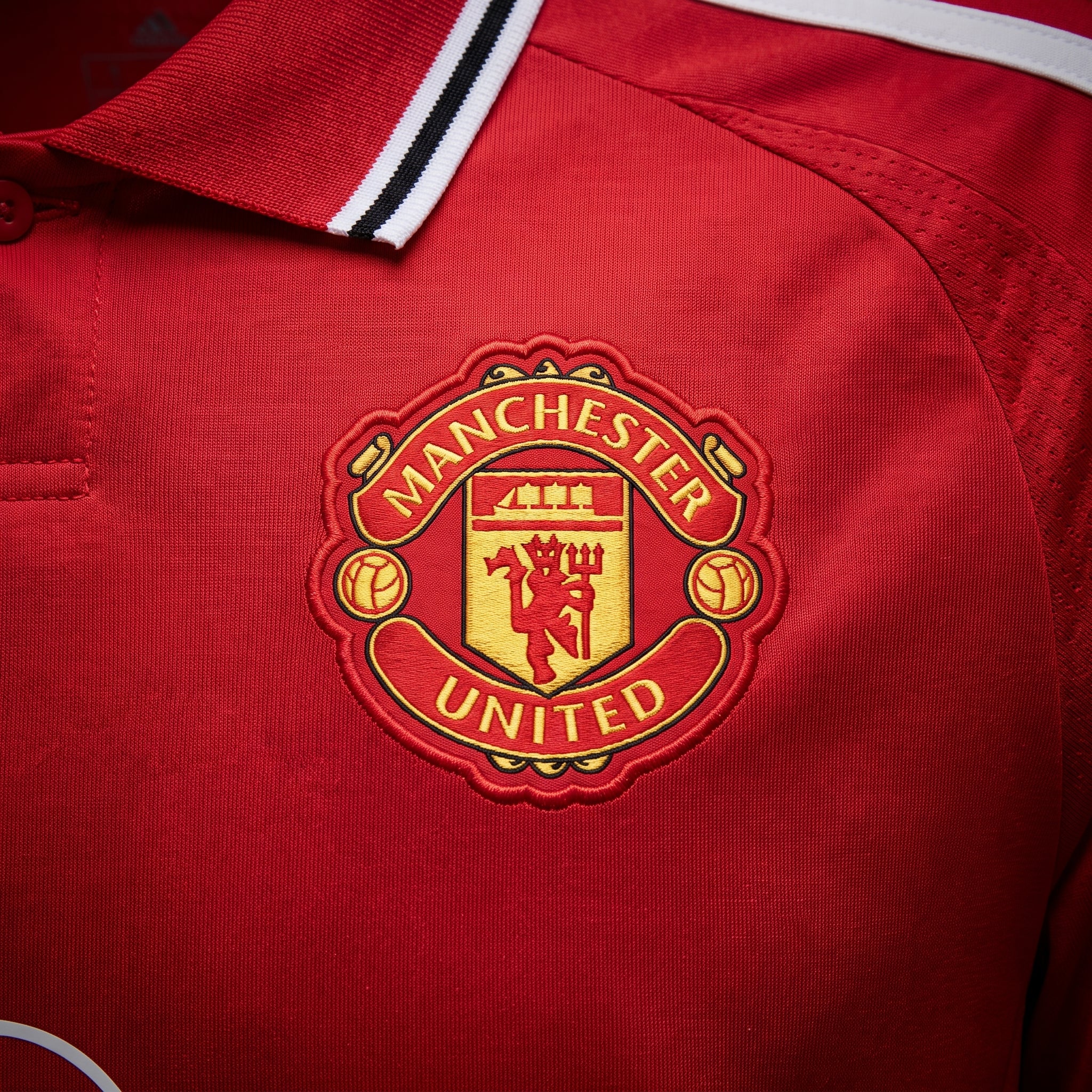MANCHESTER UNITED 2026/27 HOME SHIRT