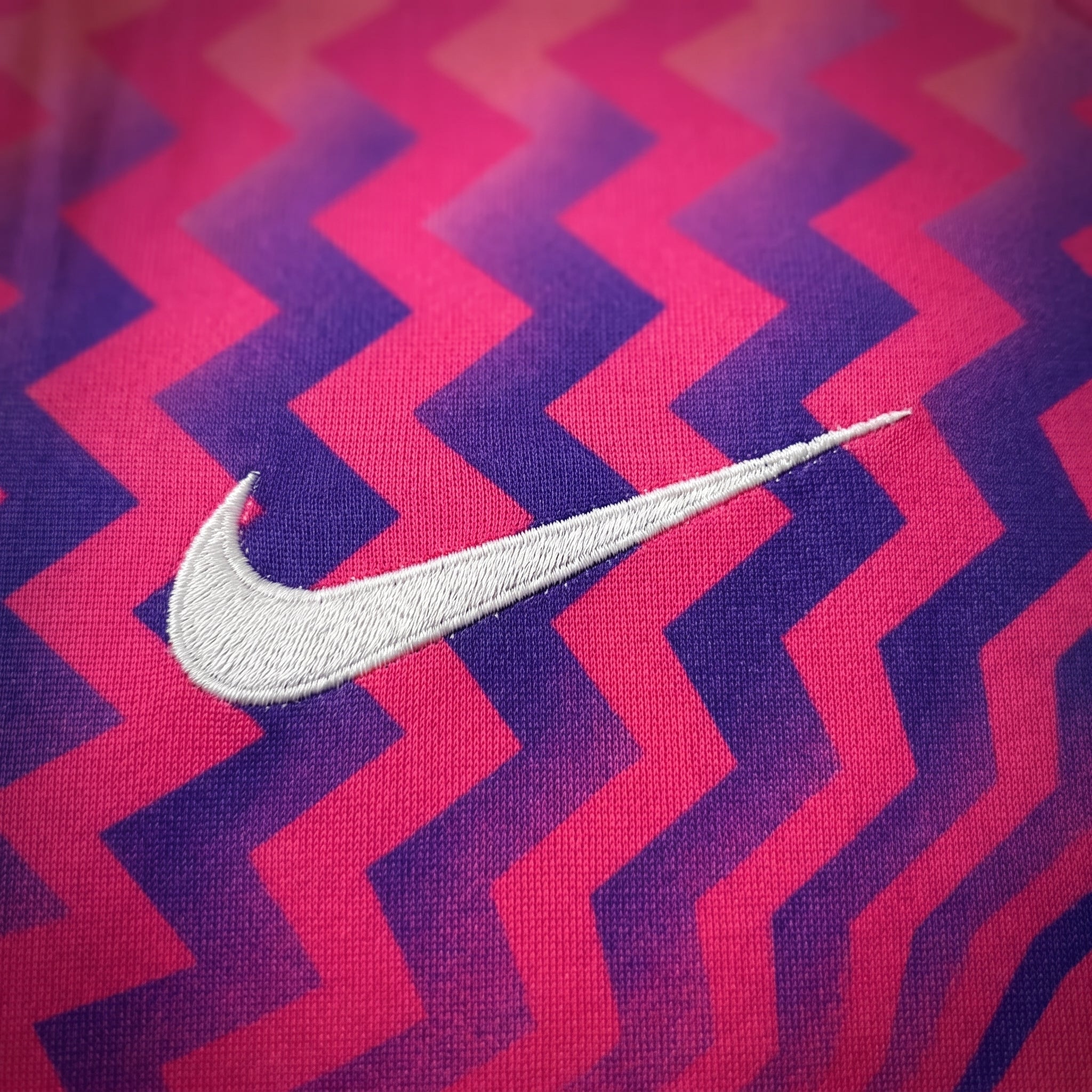TOTTENHAM HOTSPUR 2026/27 PINK GOALKEEPER SHIRT